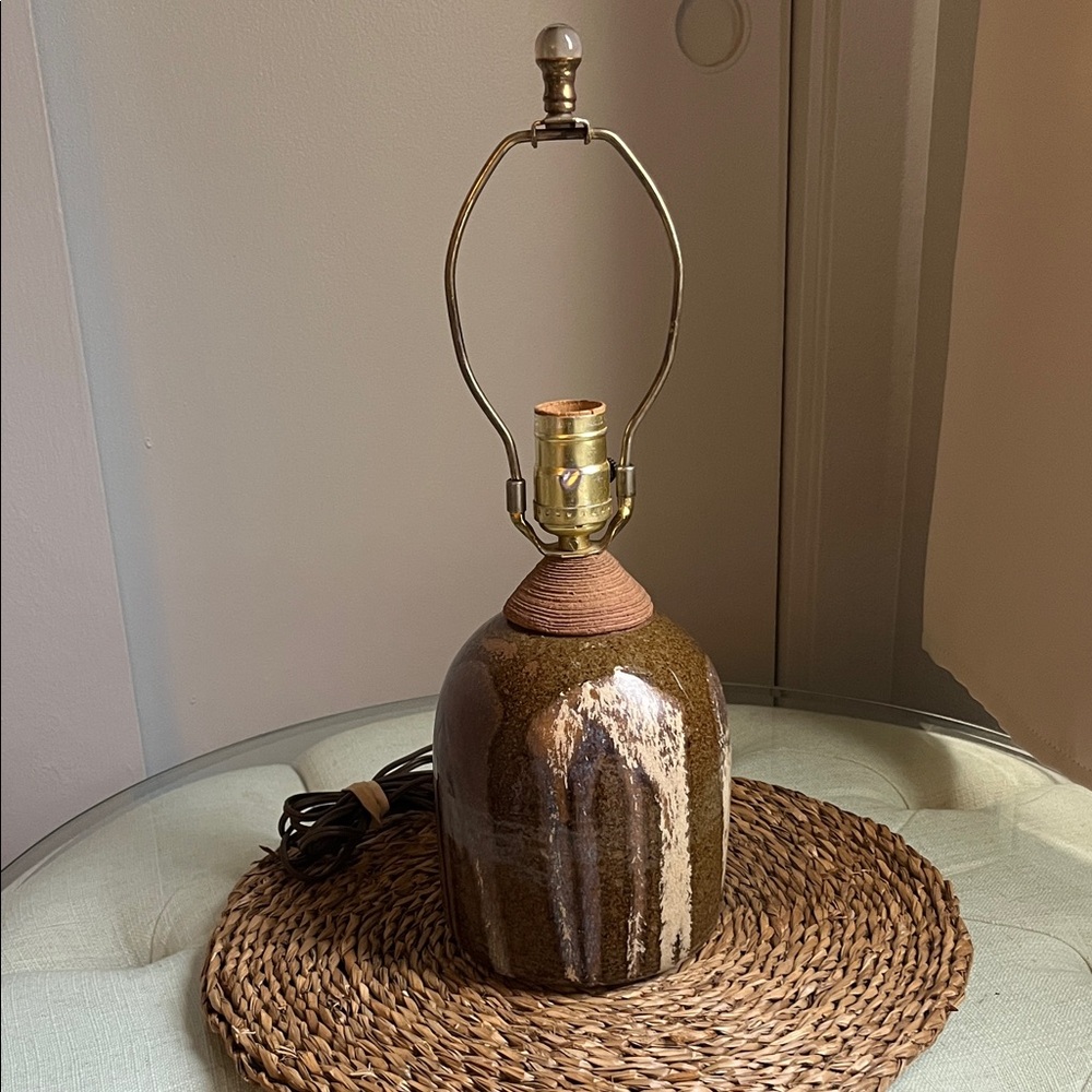Vintage Mid-Century Modern Artisan Brown Textured Ceramic Stoneware Table Lamp